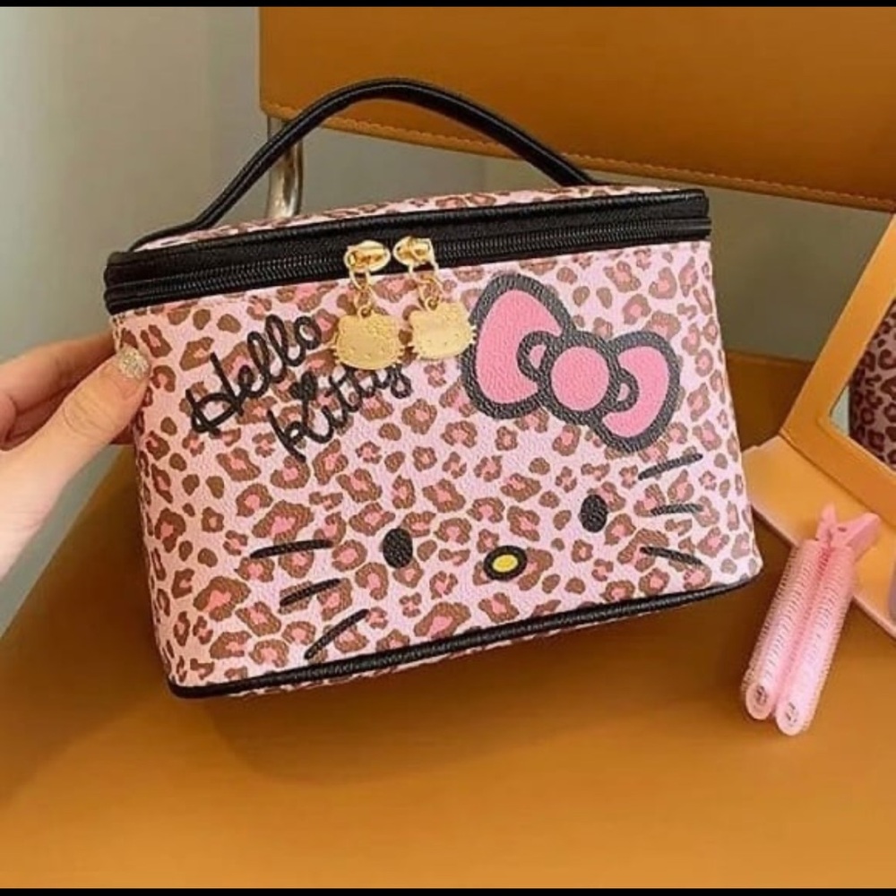 Beautiful Hello Kitty Cosmetic Bag